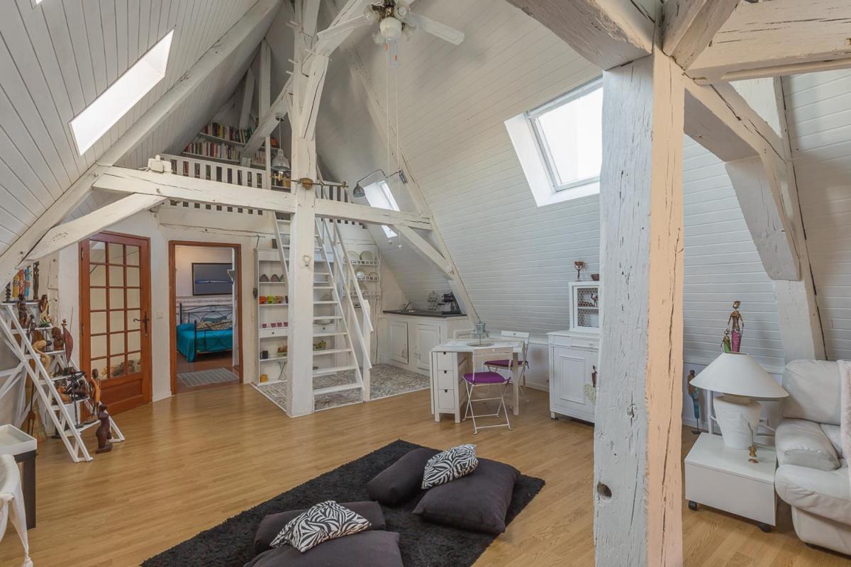 Loft De Lancelot City Center Sens Luaran gambar