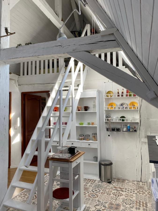 Loft De Lancelot City Center Sens Luaran gambar